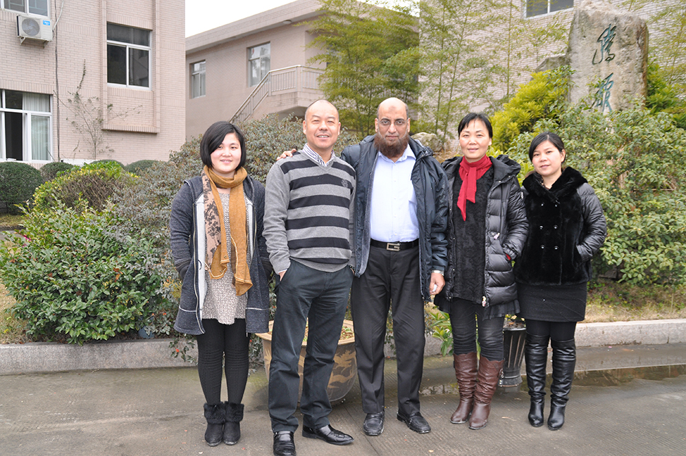 In 2012, Pakistani customers came to visit our company